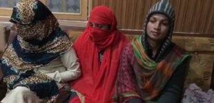 Transgender people in Bannu accuse police of forcing them to grow beard Transgender people in Bannu accuse police of forcing them to grow beard